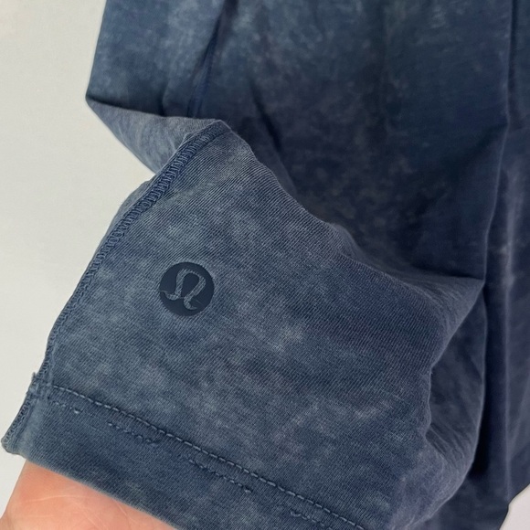 Lululemon Element Tank True Navy Cloud Wash Athletic Top 4 - Picture 8 of 8